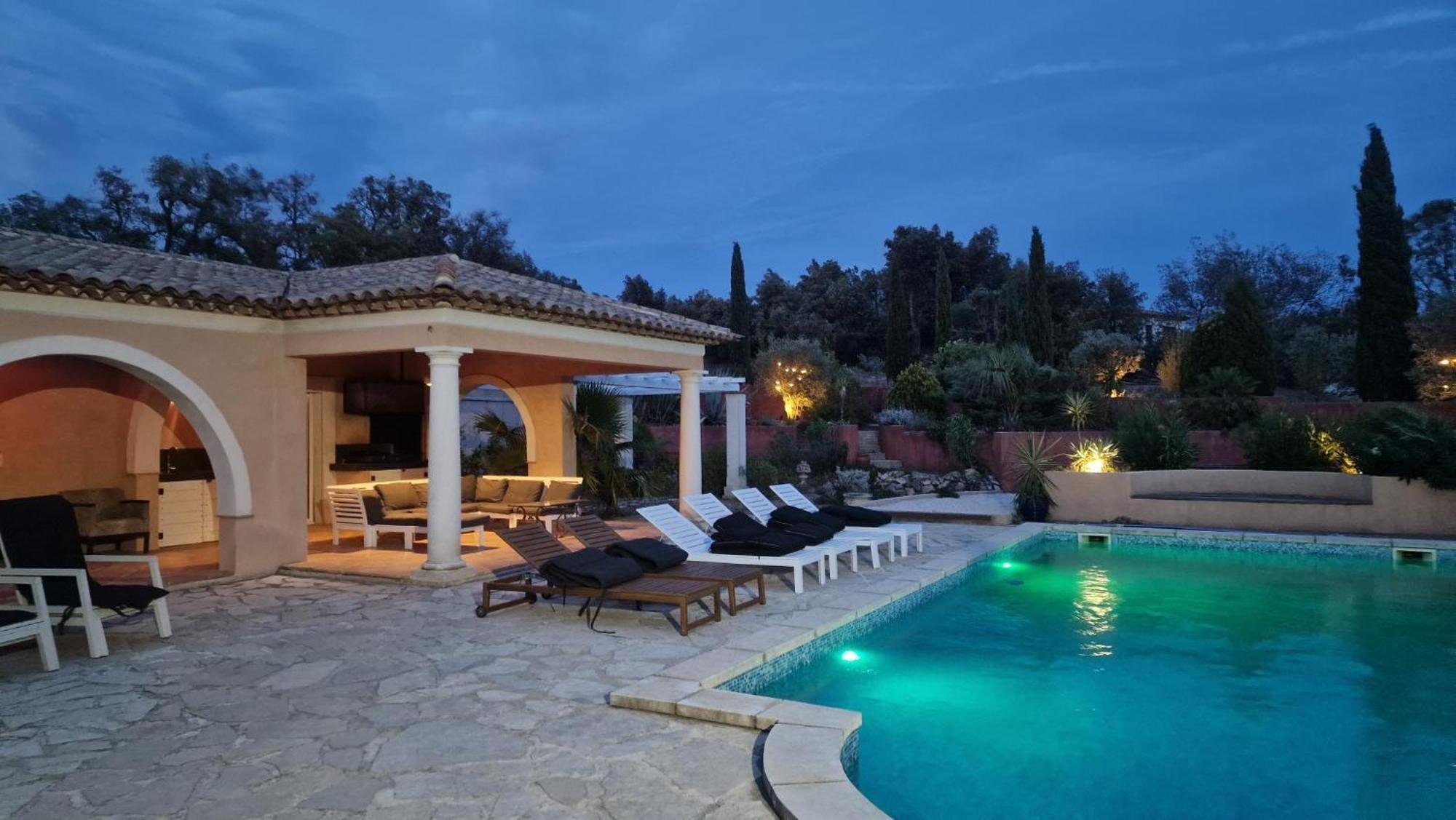 Villa La Lanterne Le Plan-de-la-Tour エクステリア 写真