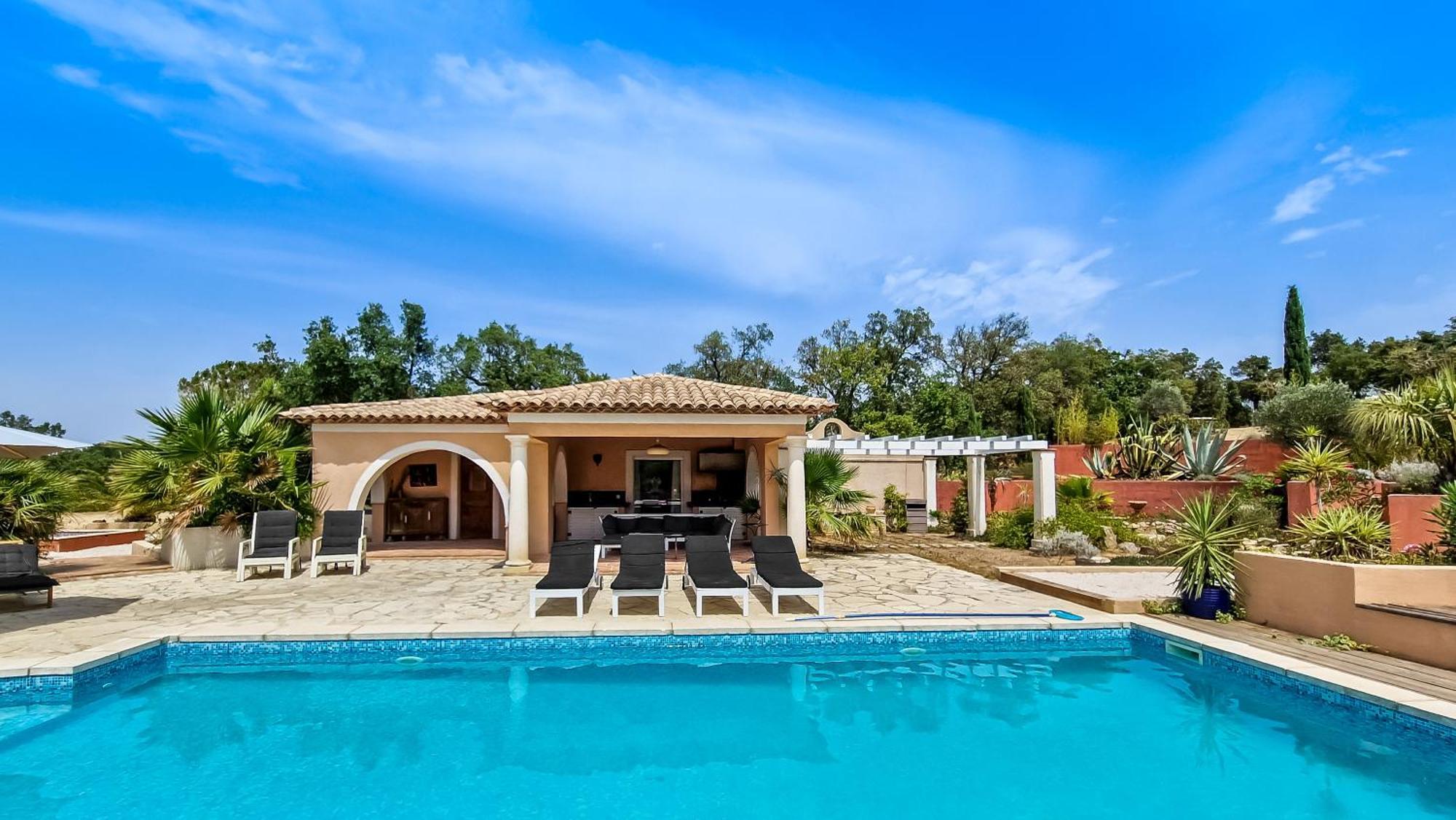 Villa La Lanterne Le Plan-de-la-Tour エクステリア 写真