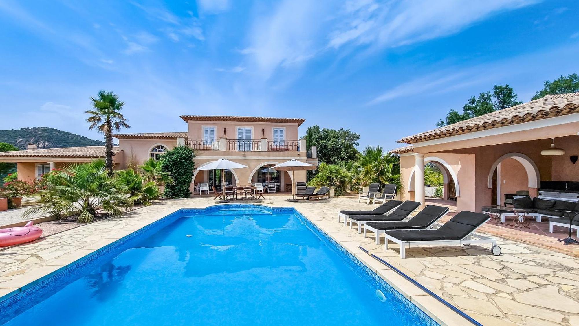 Villa La Lanterne Le Plan-de-la-Tour エクステリア 写真